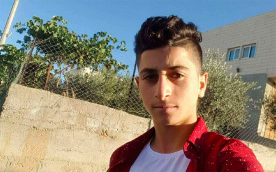 مليون دولار لعائلة مستوطن اسرائيلي طعنه شاب فلسطيني صورة رقم 2