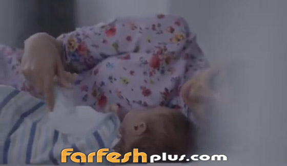 بالفيديو: هدية بلقيس لطفلها الرضيع، أغنية (أهلا يا ماما) صورة رقم 8