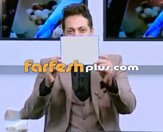 فيديو مذيع مصري يفاجئ زميلته ويطلب يدها على الهواء (بحبك يا سارة) صورة رقم 3