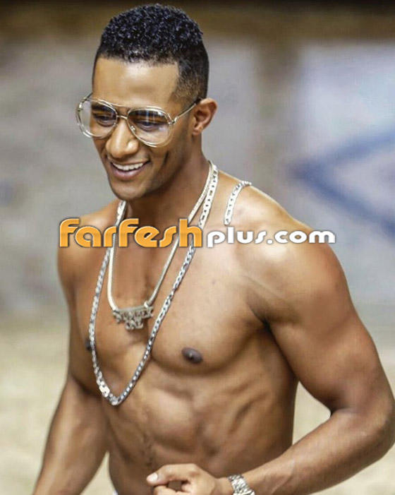 فيديو: جمهور غفير يلتف حول محمد رمضان والاسطورة يقول (ربنا يديمها نعمة) صورة رقم 10