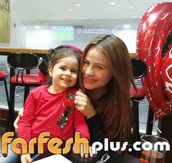  بالفيديو: تالا ابنة كارول سماحة تغني (قمره يا قمره) للسيدة فيروز صورة رقم 3