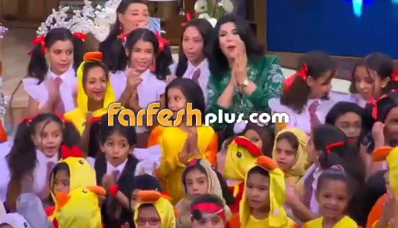 منى الشاذلي​ تحتفل بـ (اسبوع) طفلة كندة علوش وعمرو يوسف بالطريقة المصرية صورة رقم 4