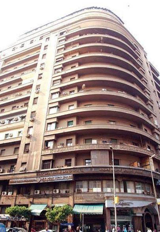  الإيموبيليا.. عمارة شيدت خصيصاً في مصر لمشاهير الفن والسياسة صورة رقم 1