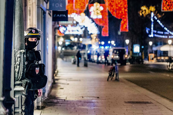 فرنسا: مقتل 3 وإصابة 12 شخصا في عملية إطلاق نار في سوق عيد الميلاد صورة رقم 9