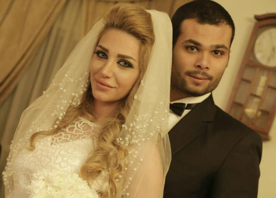 ملكة جمال سوريا سارة نخلة تخلع زوجها الممثل المصري أحمد عبد الله محمود صورة رقم 12