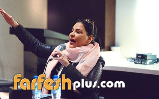  موقف انساني مؤثر من الفنانة أحلام تجاه عجوز في الطائرة صورة رقم 2