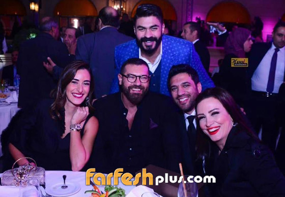  محمد رمضان يهدي جائزته للزعيم وحسن الرداد يهديها للراحل نور الشريف صورة رقم 3