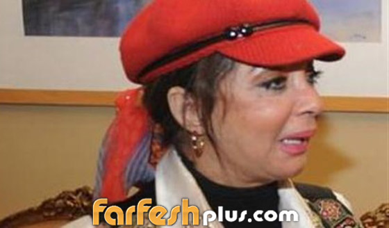 الفنانة المعتزلة شهيرة تصدم الجمهور وتكشف شعرها بالكامل! صورة رقم 4
