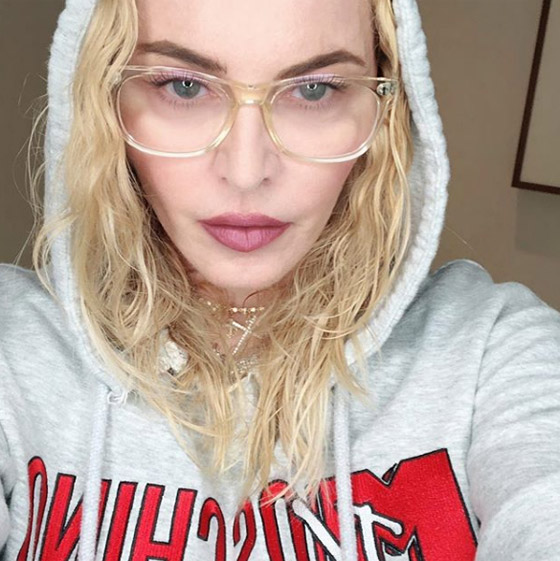بالصورة.. إطلالةٌ مختلفة لمادونا مع ابنتها السمراء صورة رقم 4