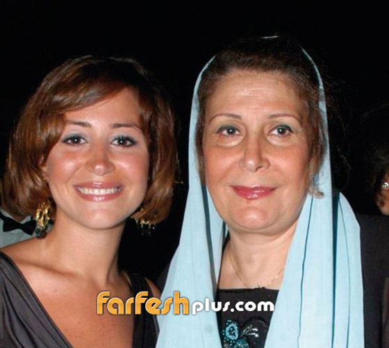  بعد الاعتزال والحج: فيديو رقص شرقي زيزي مصطفى مع نجوى فؤاد صورة رقم 4