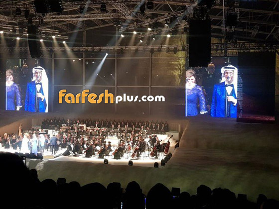 فيديو وصور أندريا بوتشيلي بالسعودية يفاجئ الجمهور بالغترة.. صورة رقم 5