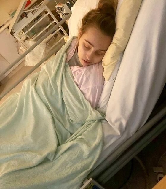 مراهقة أصيبت بغيبوبة لأربعة أيام..وعرفت بحملها بعد الولادة صورة رقم 5