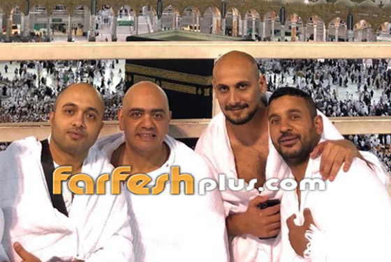بعد حفلته الناجحة في السعودية، تامر حسني يؤدي العمرة صورة رقم 4