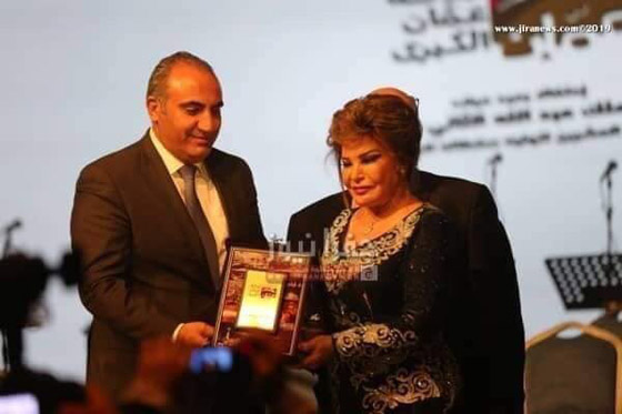الأردنيون غاضبون بسبب تكريم أنابيلا هلال وحليمة بولند في عيد الملك صورة رقم 10