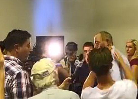 بالفيديو:  كيف رد مراهق على سيناتور أسترالي هاجم الإسلام صورة رقم 2