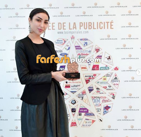   إطلالات النجمات: دنيا بطمة بإطلالة قديمة، نانسي بالأبيض ومايا دياب بالشراشيب  صورة رقم 7