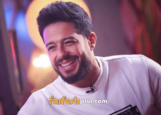  بالفيديو: محمد حماقي في أولى حفلاته بعد العملية يغني جالسا على كرسي صورة رقم 3