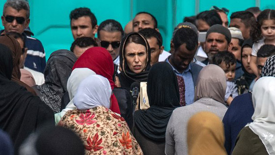 صحيفة في نيوزيلندا تنشر على غلافها كلمة ((سلام)) بالعربية صورة رقم 18