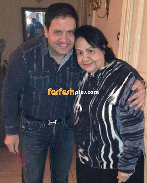 صور الفنانين والفنانات مع أمهاتهم يوم عيد الأم.. شاهد 25 صورة صورة رقم 1