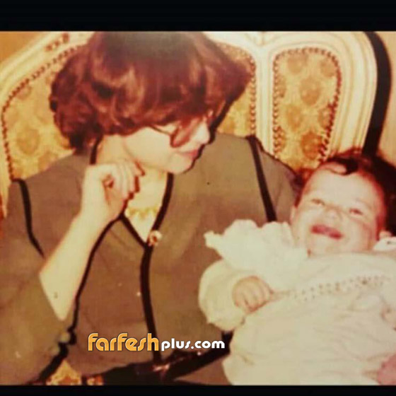 صور الفنانين والفنانات مع أمهاتهم يوم عيد الأم.. شاهد 25 صورة صورة رقم 2