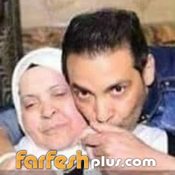 صور الفنانين والفنانات مع أمهاتهم يوم عيد الأم.. شاهد 25 صورة صورة رقم 15