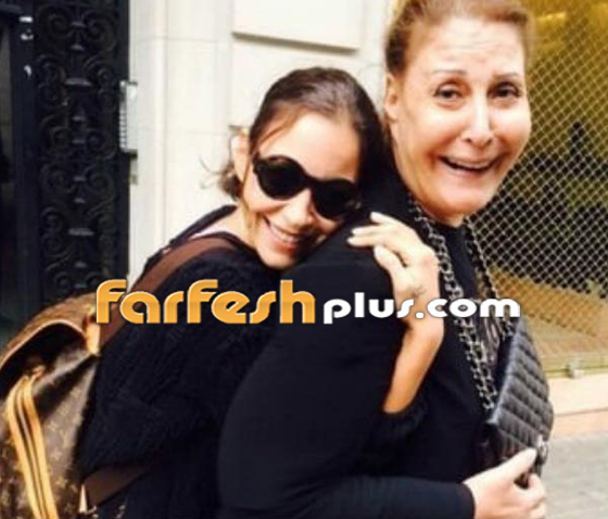 صور الفنانين والفنانات مع أمهاتهم يوم عيد الأم.. شاهد 25 صورة صورة رقم 18