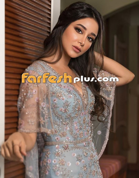 بعد فيديو لجين عمران تأكل الأرز بيدها، أسيل عمران تلعق الحلوى كالأطفال صورة رقم 10