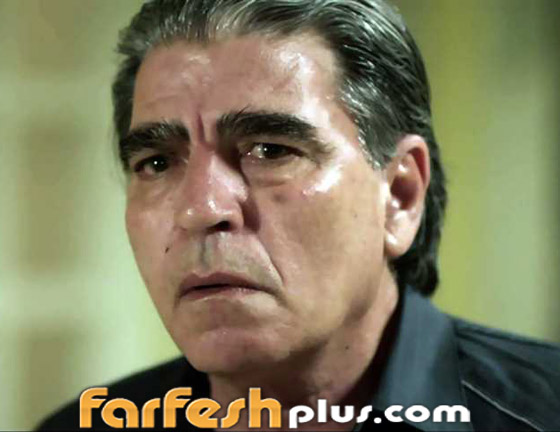 النجوم يودعون الفنان محمود الجندي الى مثواه الأخير وانهيار أحمد السقا صورة رقم 21