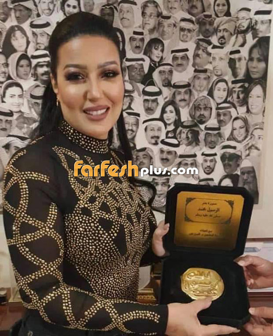 كيف هدّأت سمية الخشاب غضب السعوديين من تكريمها ومنحها ختم الرسول؟ صورة رقم 2