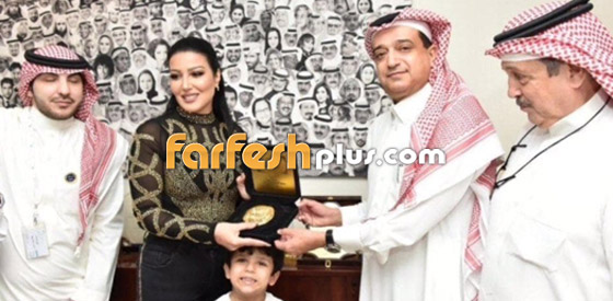 كيف هدّأت سمية الخشاب غضب السعوديين من تكريمها ومنحها ختم الرسول؟ صورة رقم 1