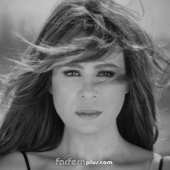 كارول سماحة تغني مع العندليب الأسمر على المسرح بعد وفاته بـ43 عاما! صورة رقم 3