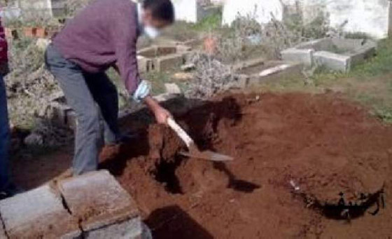 فيديو أغرب من الخيال: مغربية تعود للحياة بعد دفنها بـ9 أيام ثم تفارق الحياة! صورة رقم 4