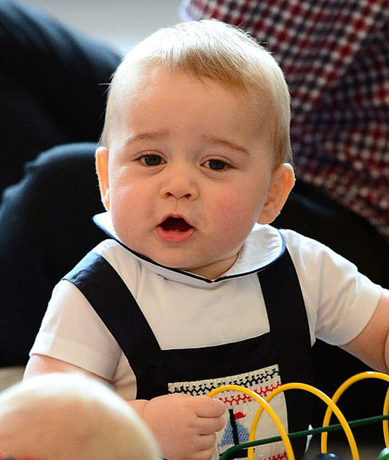 في عيد ميلاده الأول: صور الأمير لويس ابن الأمير ويليام وزوجته كيت صورة رقم 9