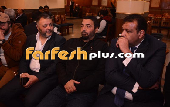 لماذا غضب الجمهور من هشام عباس وصور عزاء والدته! صورة رقم 16