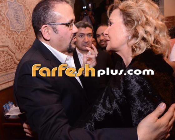 لماذا غضب الجمهور من هشام عباس وصور عزاء والدته! صورة رقم 20