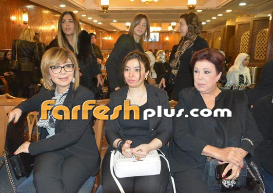 لماذا غضب الجمهور من هشام عباس وصور عزاء والدته! صورة رقم 22