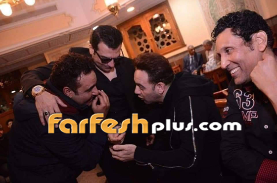 لماذا غضب الجمهور من هشام عباس وصور عزاء والدته! صورة رقم 4