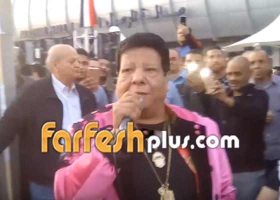  سخرية من شعبان عبد الرحيم بعد تكريمه من كلية الطب في جامعة مصرية صورة رقم 2
