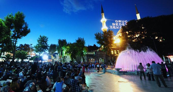 رمضان حول العالم: هكذا كيف تستقبل الشعوب الشهر الكريم صورة رقم 18