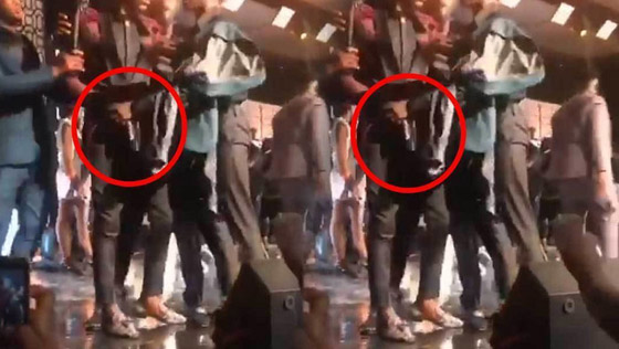 بالفيديو: شجار عنيف واشتباك بالأيدي في حفل توزيع جوائز بارز في غانا صورة رقم 3