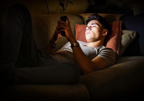 4 أبراج تتربع على عرش السهر في تصفح الإنترنت.. فهل برجك منهم؟ صورة رقم 2 4 أبراج تتربع على عرش السهر في تصفح الإنترنت.. فهل برجك منهم؟ صورة رقم 2