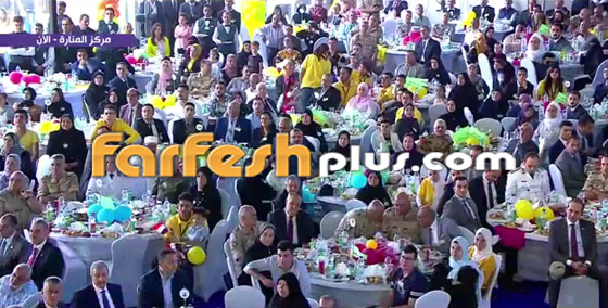 فيديو تامر حسني يغني أمام السيسي بعيد الفطر مع أطفال ذا فويس كيدز صورة رقم 2