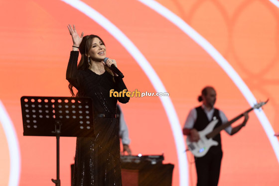 نانسي عجرم في أول ظهور لها بحفلة غنائية في السعودية صورة رقم 5