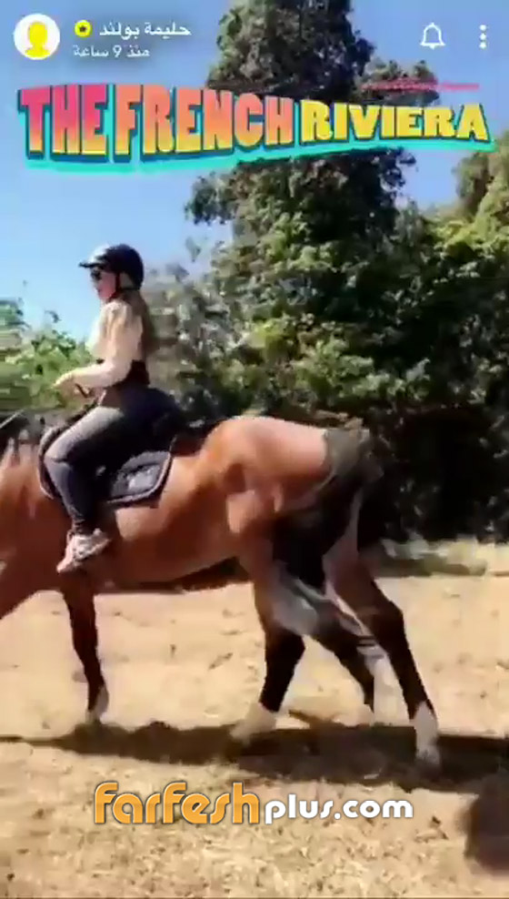  بالفيديو: الإعلامية حليمة بولند تتدلع على الخيل ثم تسقط أرضا صورة رقم 3
