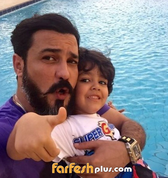  فيديو طريف: محمد رجب مع ابنه يلعبان بالكرة صورة رقم 1