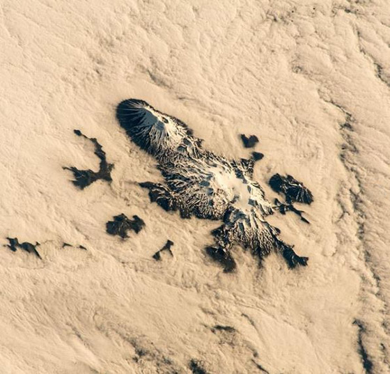 صور خاطفة للأنفاس تُظهر كوكبنا المذهل كما لم نعتد على رؤيته من قبل! صورة رقم 2 صور خاطفة للأنفاس تُظهر كوكبنا المذهل كما لم نعتد على رؤيته من قبل! صورة رقم 2