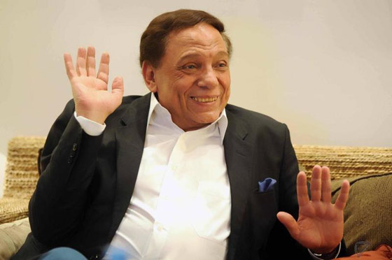 عادل إمام: أنا بخير ولا أعلم السبب وراء شائعات وفاتي صورة رقم 2