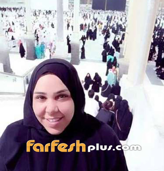 أبرز صور النجمات والفنانات يؤدين مناسك العمرة في الحرم المكي صورة رقم 2