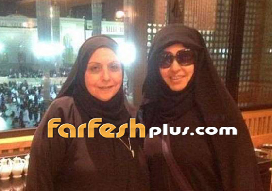 أبرز صور النجمات والفنانات يؤدين مناسك العمرة في الحرم المكي صورة رقم 19