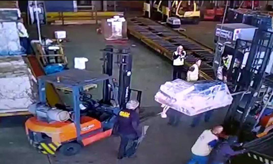 البرازيل: عصابة تسرق سبائك ذهب بقيمة 30 مليون دولار من مطار شحن صورة رقم 4